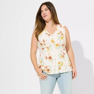 Torrid Rayon Slub Button Up With Waist Detail Tank. Size 10/M